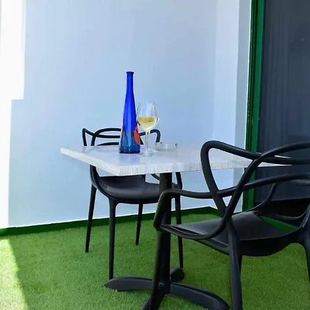 Διαμέρισμα Holyhome 208