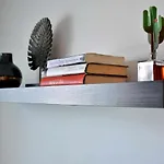 Apartamento Holyhome 208 *